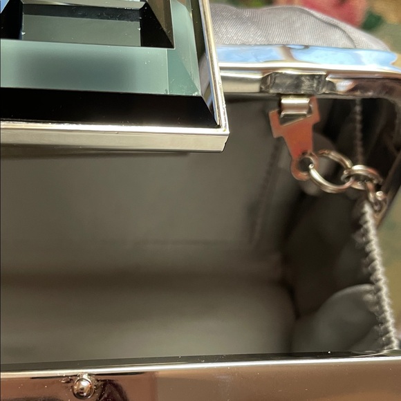 Sondra Roberts Elegant Black Satin Evening Clutch /with silver chain - Picture 9 of 11